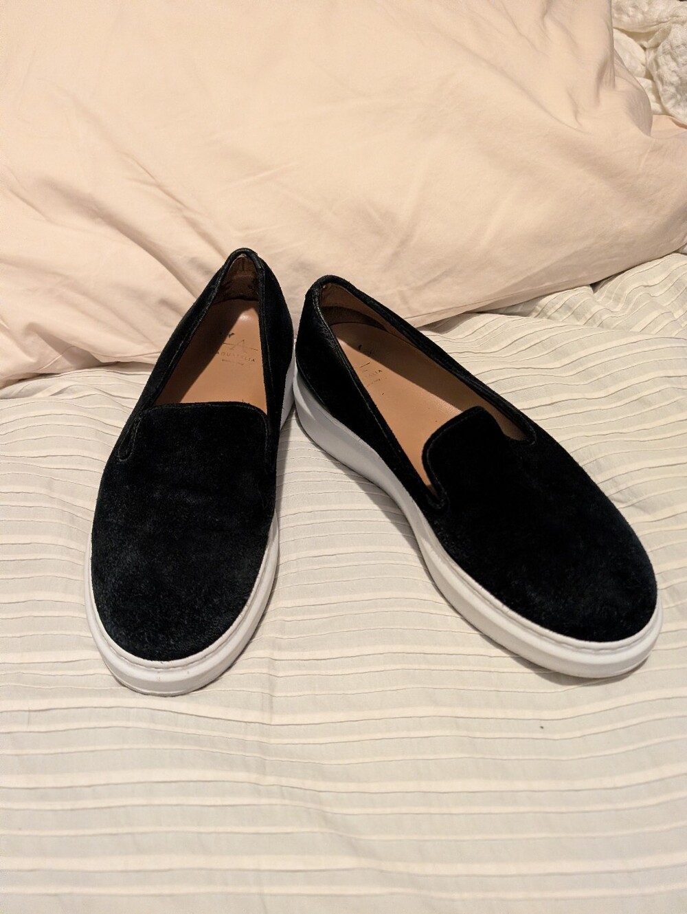 Aquatalia Lanie Suede Sneakers Size 8